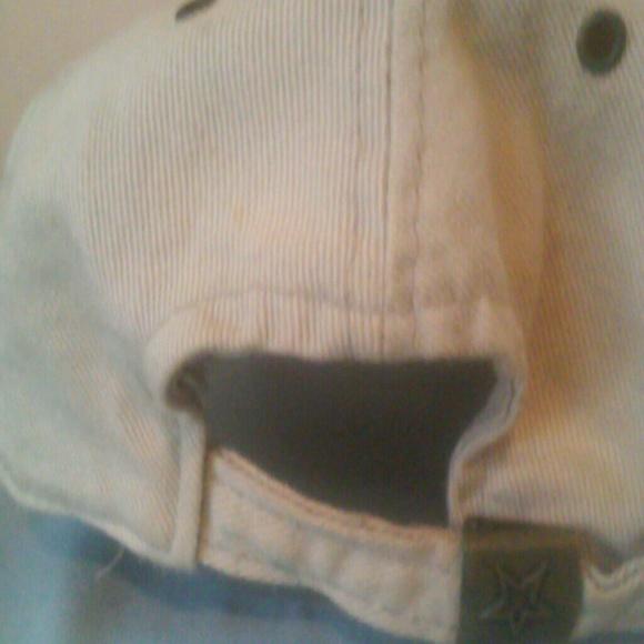 Beige cap - Picture 2 of 3